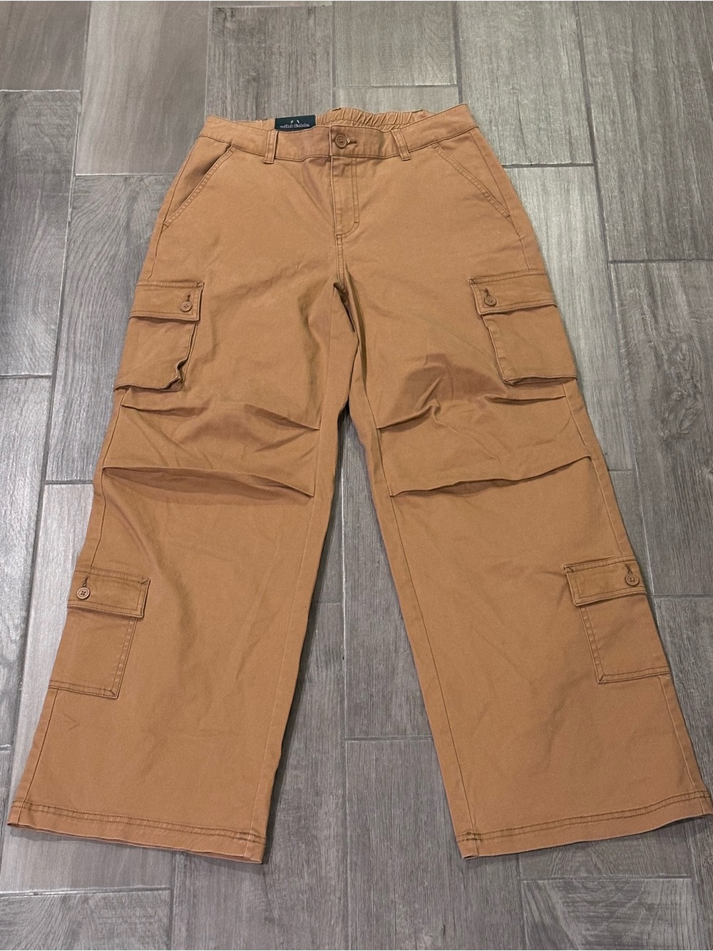 NWT Women’s Wild Fable Cargo Pants in Tan Size Medium Inseam 31’